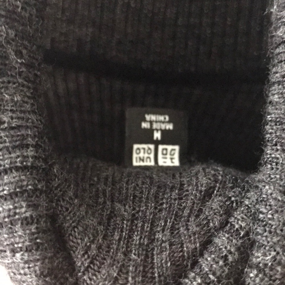 Turtle neck - Picture 2 of 2
